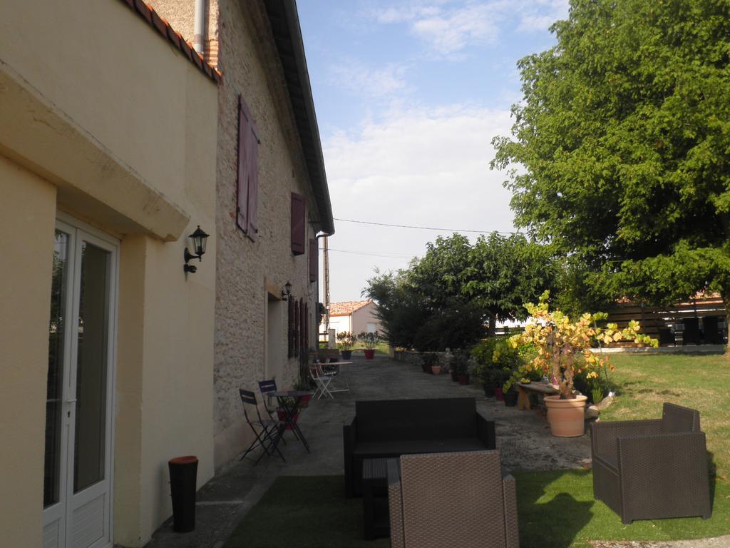 Bed and Breakfast Domaine De La Vigne Cadalen Exterior foto