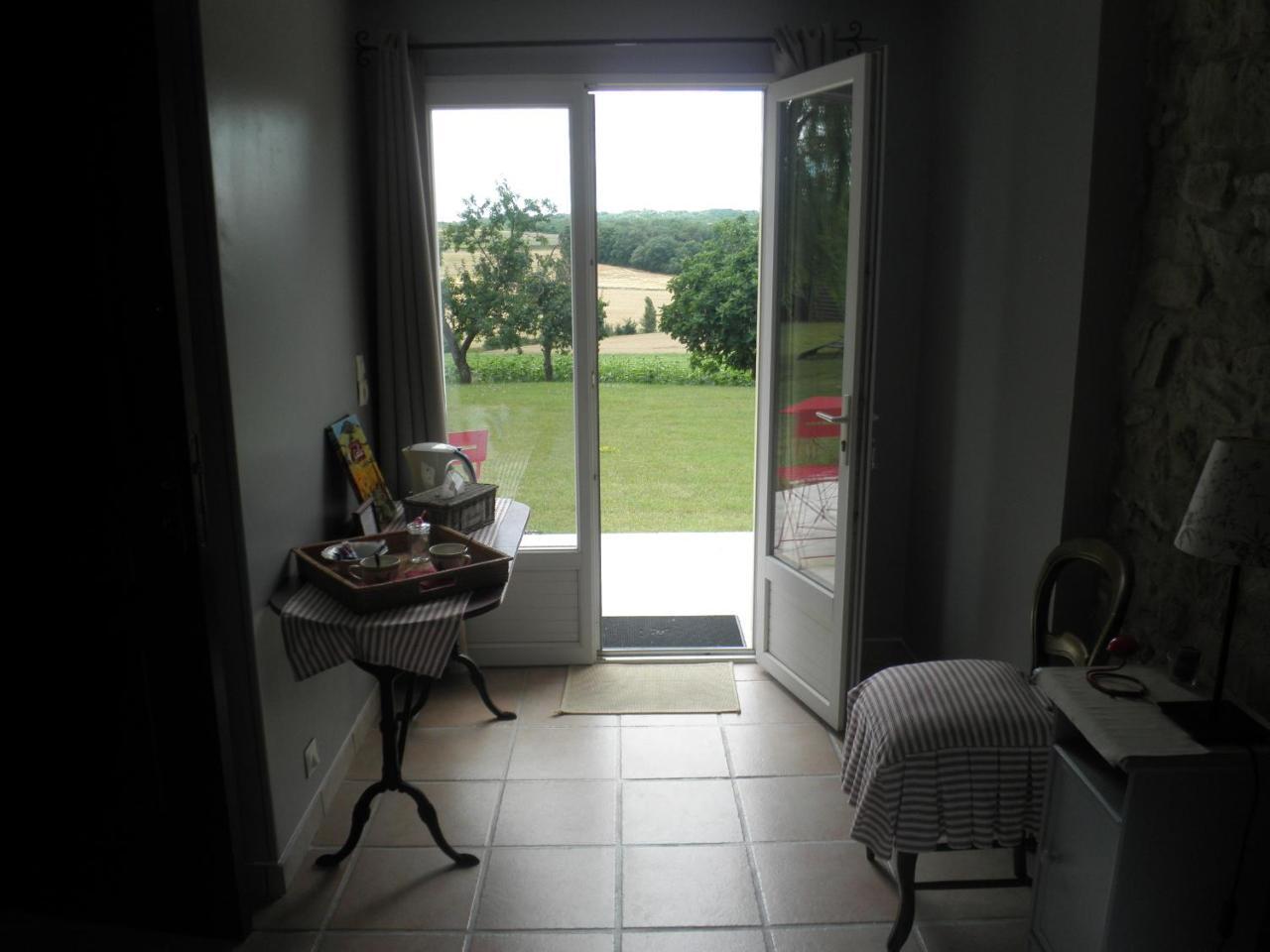 Bed and Breakfast Domaine De La Vigne Cadalen Exterior foto